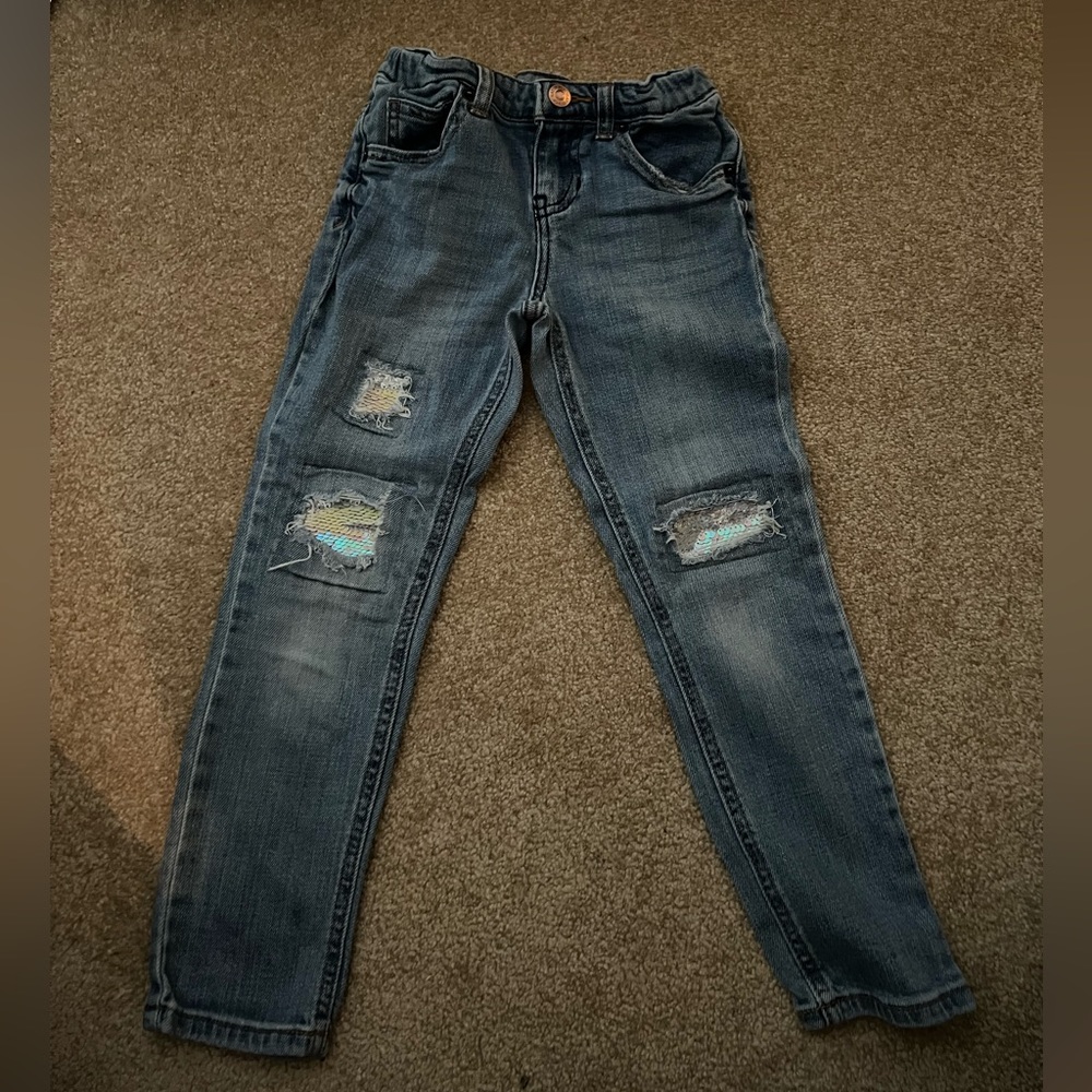 Cat and Jack sequined patch jeans. Little girls size 6. Good condition.